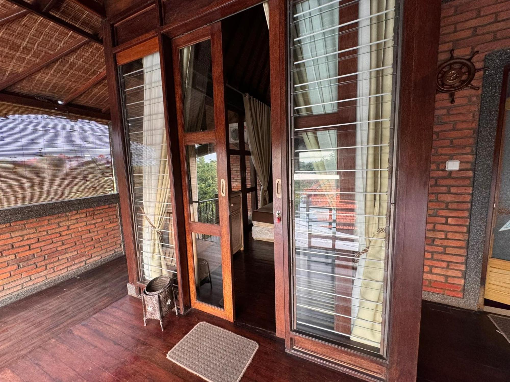 Giri Hill Homestay Nusa Dua  Exterior photo